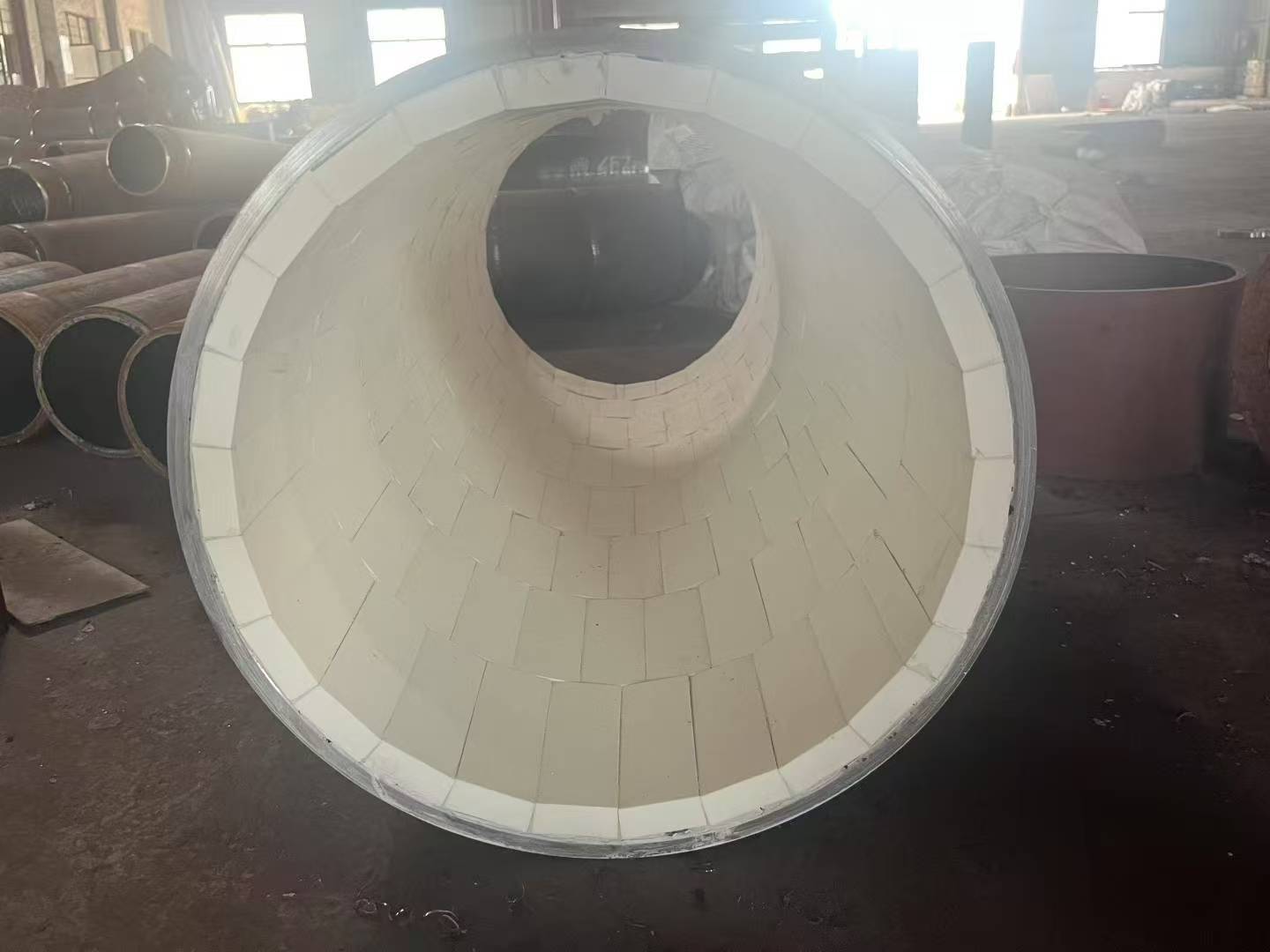 大口径耐磨陶瓷管